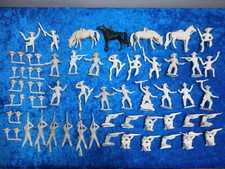 Konvolut 42 Merten Kunststoff
