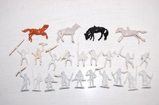Konvolut 23 Merten Kunststoff