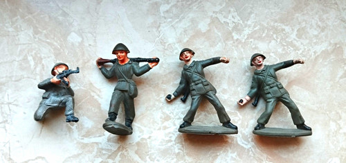 Ddr militär - 4x,